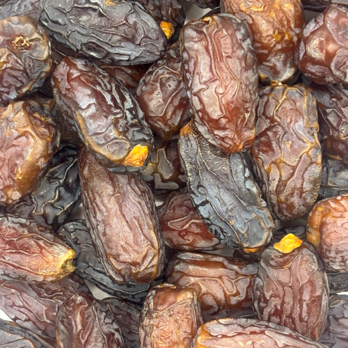 Natural Medjool Dates With Stone 1kg