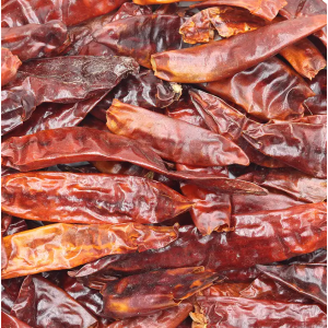 Whole red chillies