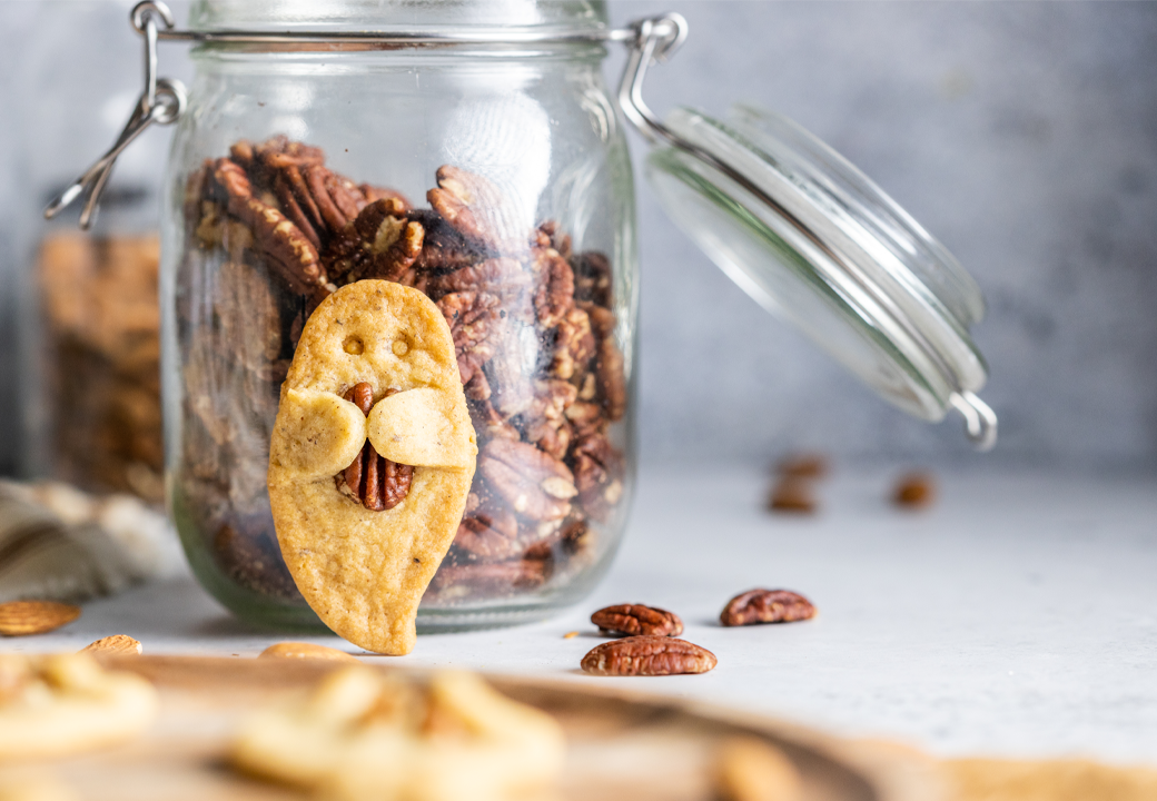 16 Hauntingly-Good Halloween Dessert Ideas 16 Hauntingly-Good Halloween Dessert Ideas