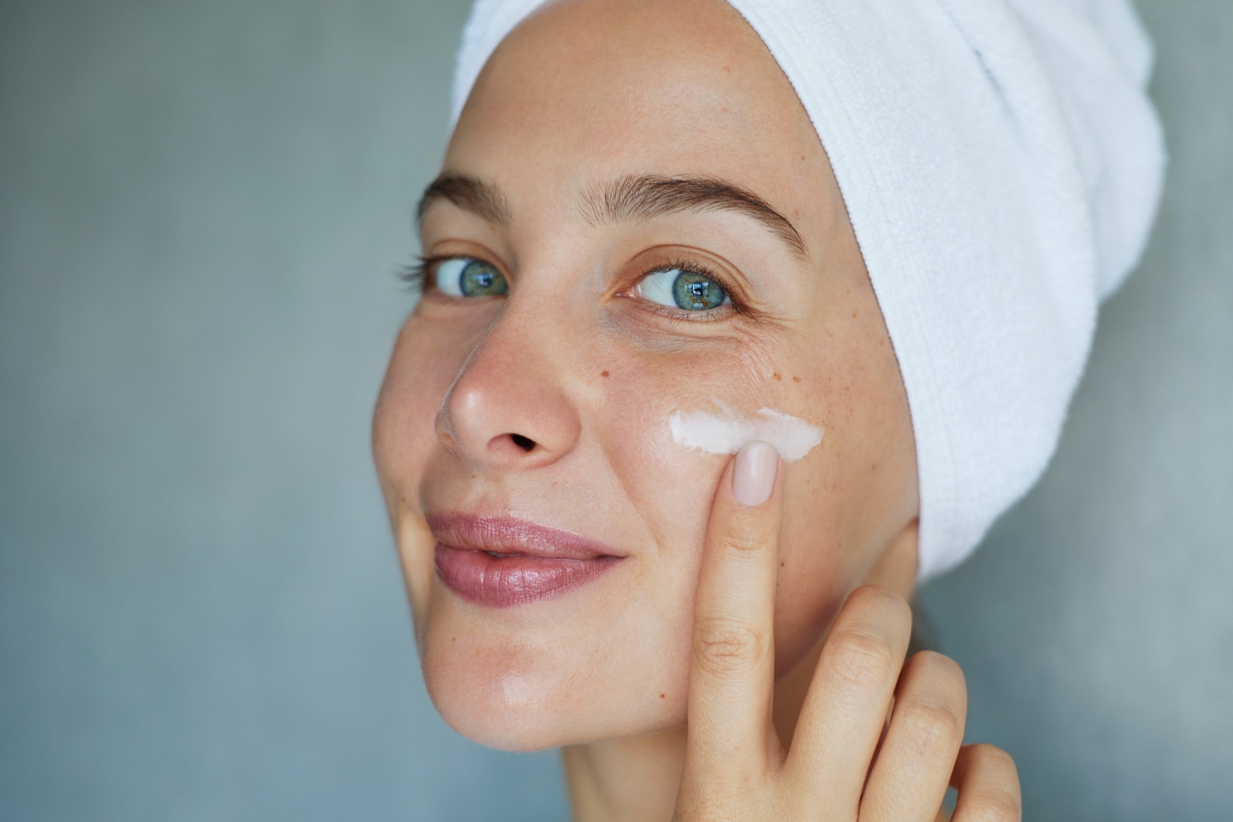 Women doing skincare