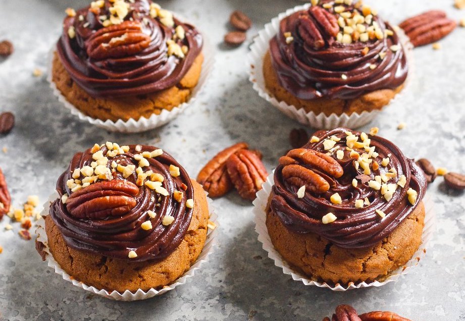 Coffee and Pecan Cupcakes