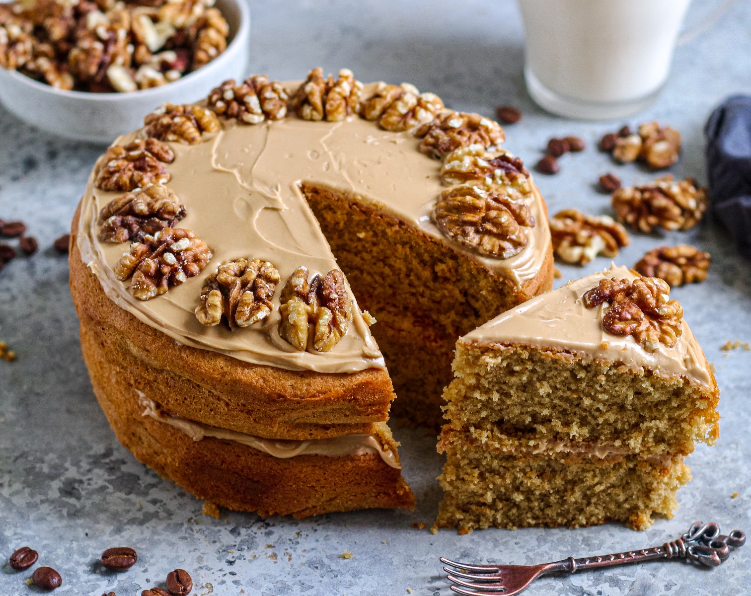 Coffee & Walnut Cake - Vegan 