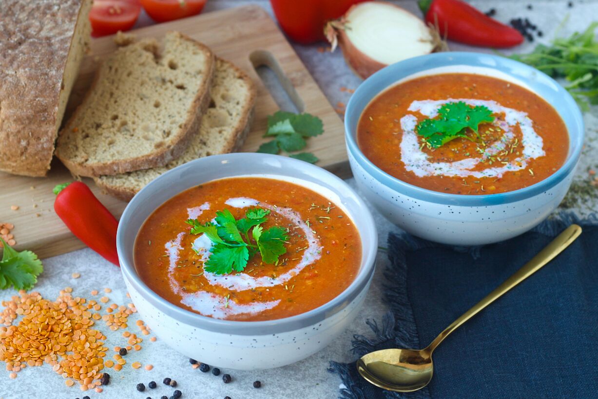 Roasted Red Pepper & Lentil Soup