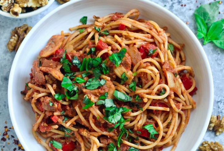 Mushroom & Walnut Spaghetti